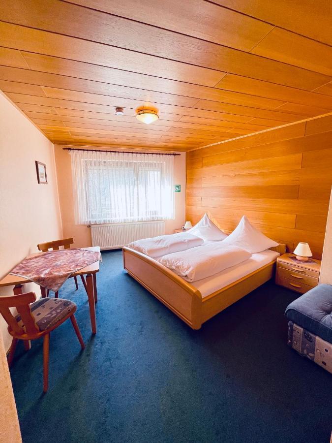 Hotel Pension Balthasar Mueden ภายนอก รูปภาพ